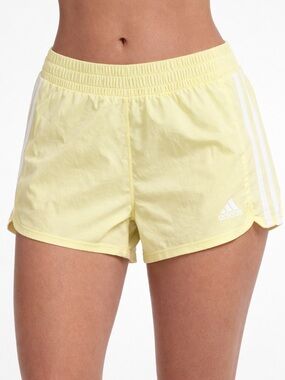 Adidas Running Shorts Size Medium – Light Yellow, Athletic, Gym, Summer